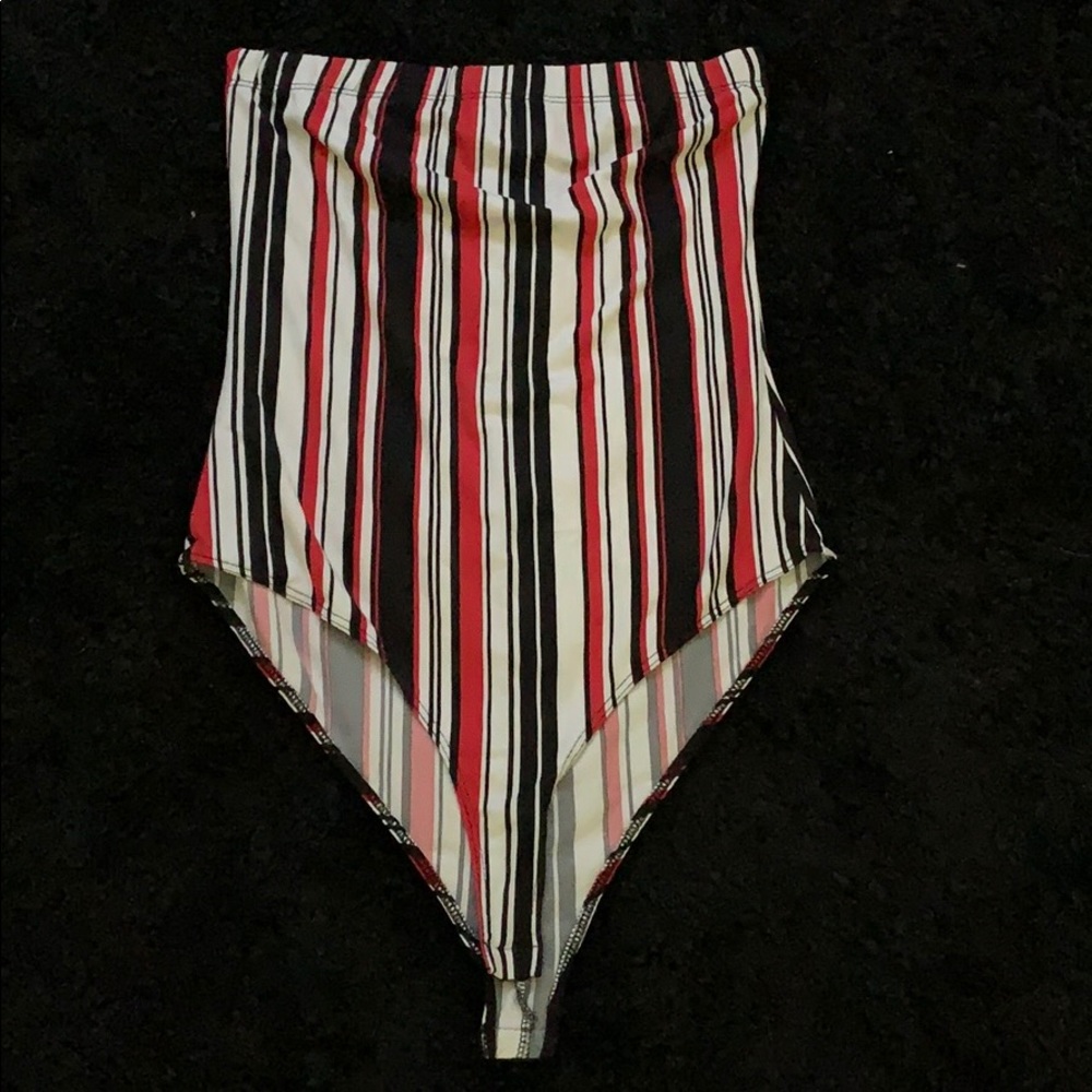 Very cute striped body suit!